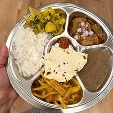 VEGETARIAN THALI
